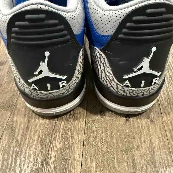 Men’s Jordan 3 - Picture 4 of 6